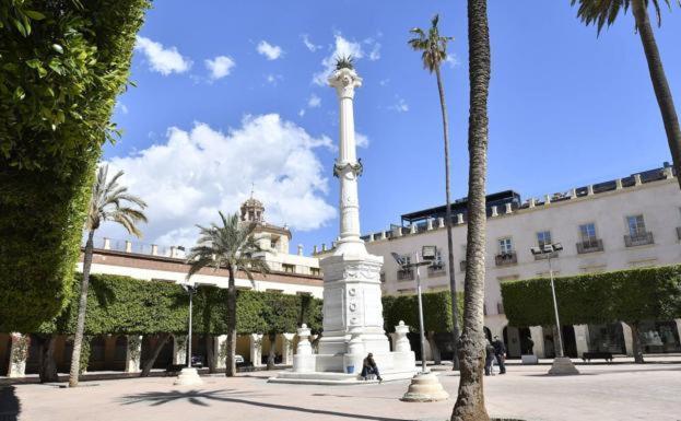 Amplio Céntrico Con Garaje Apartamento Almería