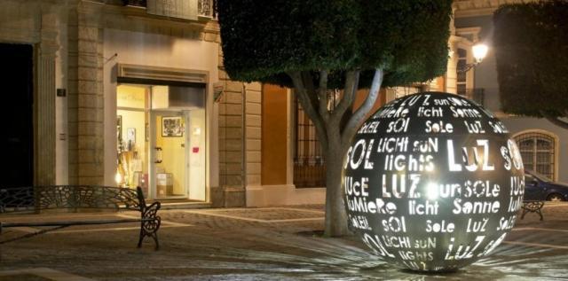 Apartamento Amplio Céntrico Con Garaje Almería